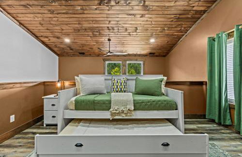 New/12 Guest /2 Hot Tubs/ 2 Kitchens/ 2 Firepits - Foto 26