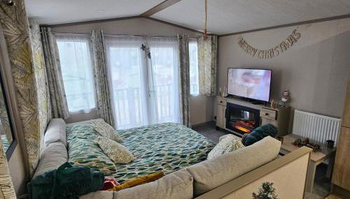 Escape in Carnforth Lodge - Sleeps 6 - Photo 3