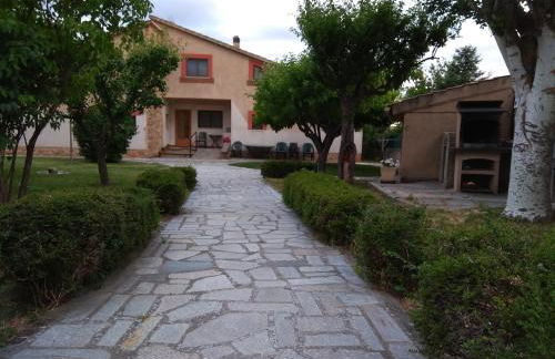 Casa Rural Las Tuyas en Segovia - Foto 1