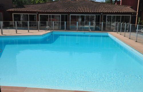 Appt Studio avec Balcon Parking privé, Piscine, proche Golf St Donat - Foto 3