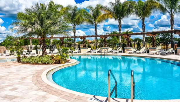 West Lucaya Resort - Foto 3, Piscina