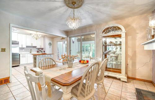 French-Inspired Townhome 9 Mi to Saratoga Springs! - Foto 2