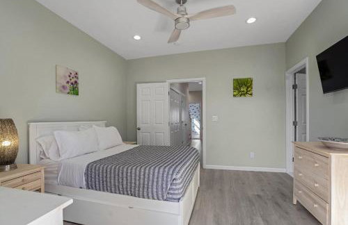 Queen Vic Beach House: 5 Mins to Vineyards & Farmstands - Foto 14