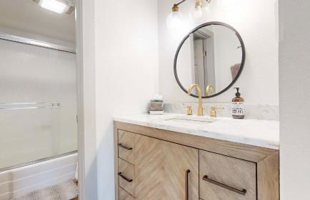 Chic 1 BDR Loft with Hot Tub Near Canyon Lodge - Foto 34