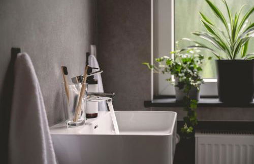 NOOQA Duisburg - 'Exklusives Design Apartment' - Parkplatz, Balkon, Nespresso - 6 Personen - 85qm - Photo 34