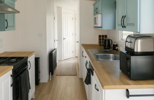 12a Mill View 4 Bed Static Caravan Marton Mere - Photo 9