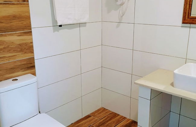 Urban Oasis ApartHotel - Photo 25