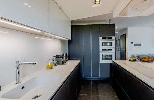 Incantevole vista dalle mura del castello. - Foto 18