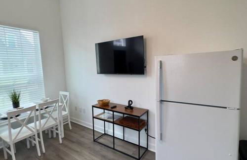 Walk to Superdome - 5 min to Canal St - 8min to French Quarter - Foto 2