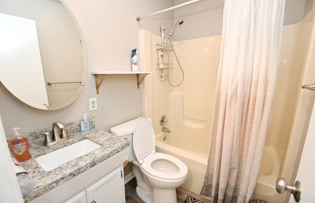 3 Blocks From Nd 3 Bedroom 2 Bath Home 1815 - Foto 10