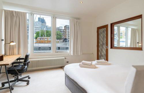 Charming houseboat featuring a sauna - Photo 16