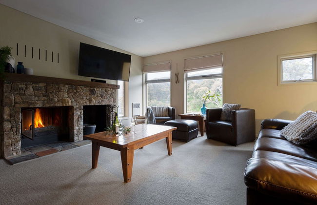 Novotel Lake Crackenback Resort & Spa - Photo 11