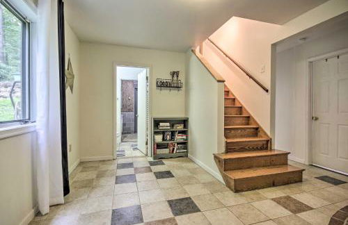 Mountain Town Adventures Home with Fire Pit! - Photo 6