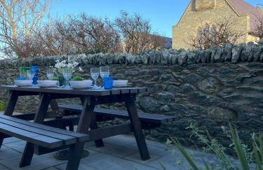 Anglesey Coastal Cottage 200 metres from Beach, Dog and Family Friendly - Foto 25