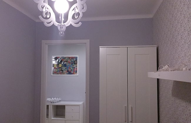 1 bedroom City Center Apartment - Photo 6