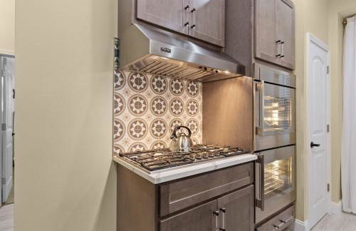 Red Brick Hideaway | JZ Vacation Rentals - Photo 20