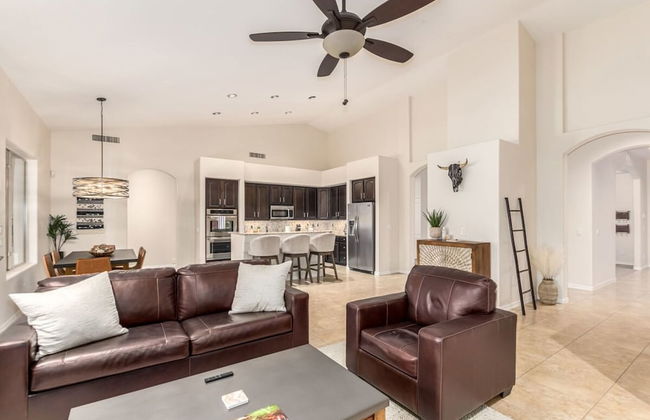 The Dreaming Tree Sleeps 10 Pool Spa Firepit BBQ - Foto 8