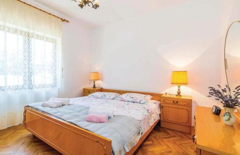 2 Bedroom Nice Apartment In Viskovo - Foto 26