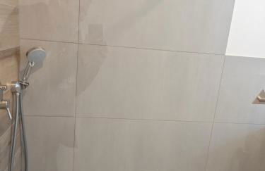 Siegen - Geisweid Work and stay Neu Modernisiert 2 Schlafzimmer Badezimmer Balkon - Foto 33