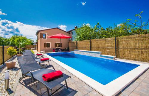 Villa Veronika, a cozy and charming Villa for Summer holidays - Foto 1