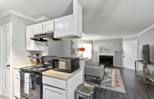 Landing Grand Prairie - Photo 21