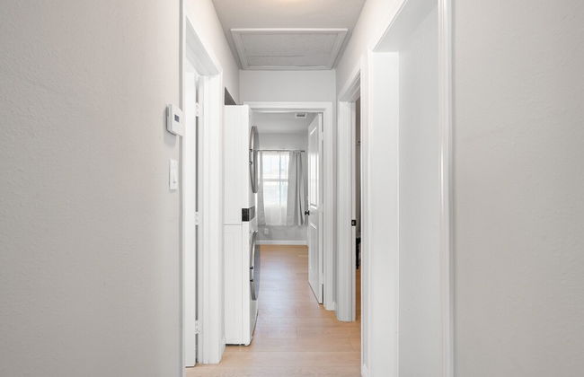 Luxury Modern Retreat w Spacious Yard Premium Comfort - Foto 30