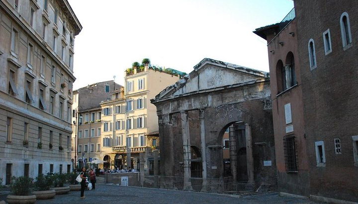 Ghetto judío y Trastevere privado - Foto 1, Visite uno de los pasillos más encantadores de Roma: el pórtico de Octavia