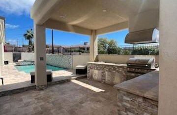 Beautiful New construction home - New Pool & Spa! - Foto 43