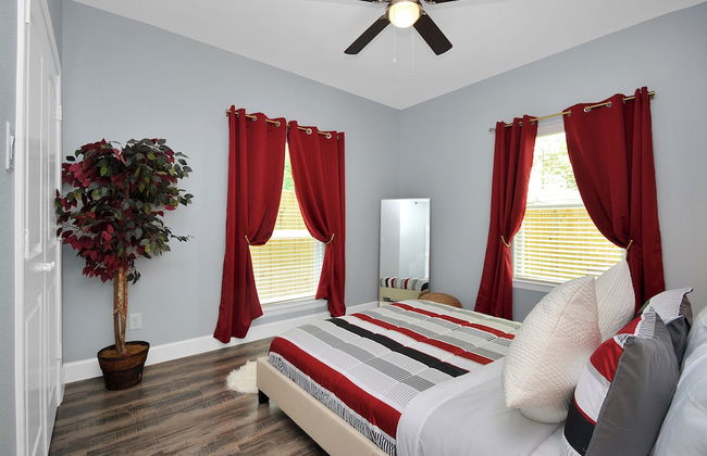 Cozy Retreat Near NRG Stadium, Free parking, Wi Fi - Foto 6