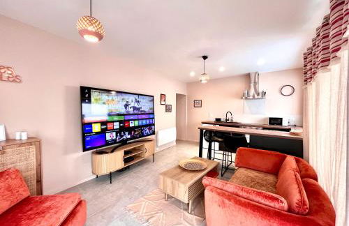 Les Rivières O'rientales Homerepublique à Cravant avec Jacuzzi - Foto 11