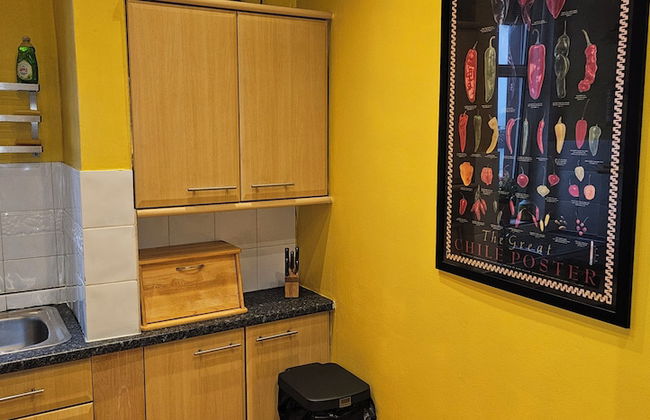 Snug - Macushla Apartment - Photo 13