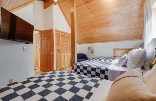 North Lake Hideaway Prime Locale for Outdoor Fun - Foto 47