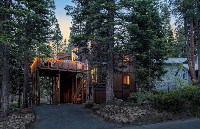 Wolfe by AvantStay | 5mins NorthStar! Fireplace, 2 Private Decks! - Photo 112