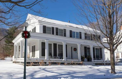 Picture Postcard Mansion in Manchester Village - Foto 8