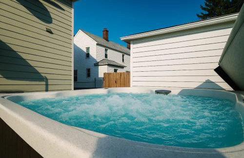 Hot Tub Ping Pong Sleeps 9 Retro Fun - Foto 39