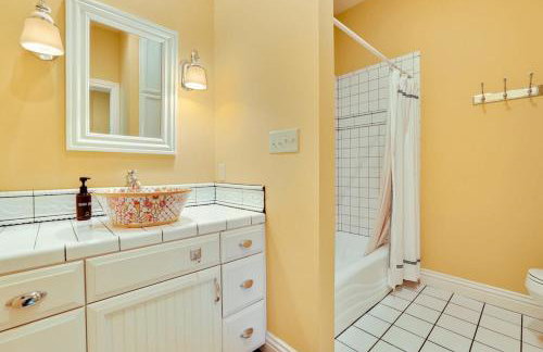 Shoreline Cottage - Direct Lake Access - Foto 19