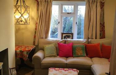 St Anthony’s, bright perkily decorated 3 bedroom house - Photo 5