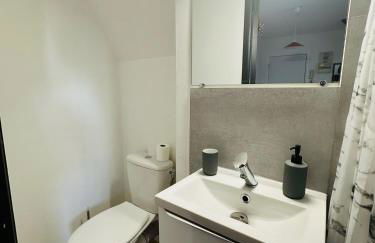 Studio 12 Proche Centre Ville avec Wifi Parking Troyes - Foto 4