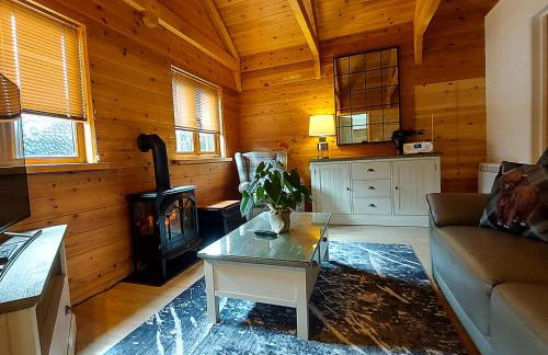 Meadow View Apartments are 2 and 3 bedroomed with private parking - Foto 20