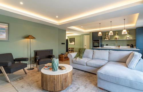 The Farmhouse - Photo 10