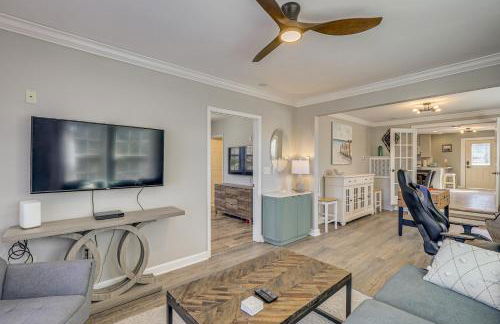 Walk to Broadkill Beach Sleek Family Home with Deck - Foto 4