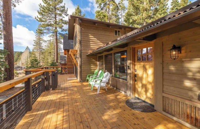 Henderson by Avantstay Lake View! Walk to Beach, Garwoods & More! - Foto 1