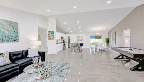 Glamorous Newly Built Pool Home, Tiki Hut, Huge Patio, Air Hockey in Delray Beach Near The Ave! - Foto 2