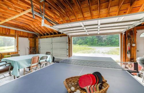 Fire Pit & On-Site Pond: Wooded Walton Home! - Foto 23