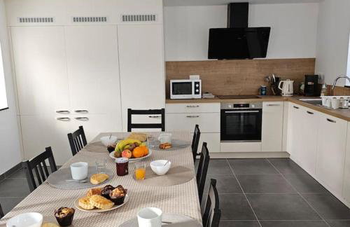 Maison néo bretonne rénovée à 2mn à pied d'une jolie plage - Foto 6