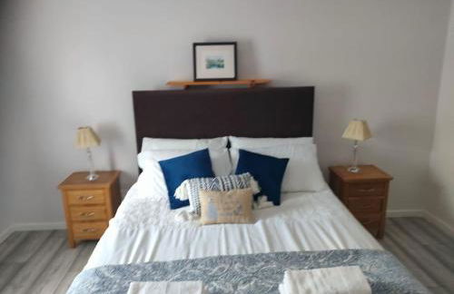 The Beach House Annalong Cosy beachview cottage - Photo 13