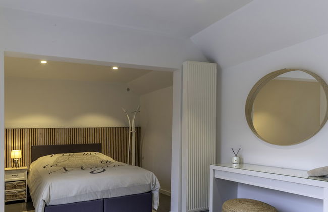 Rustic Retreat w/ Pool - Photo 6