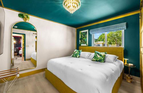 5 Min to Beach - Heated Pool Hot Tub 85 TV's BBQ Games - Foto 18