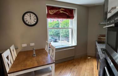 Luxury Apartment - Great Location - Foto 17