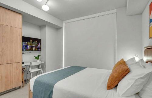 Brand New Luxury Studio at The Crosby Downtown MIA - Foto 9